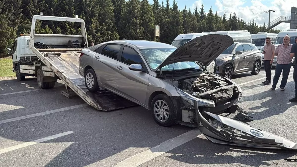 Kocaeli\'de Zincirleme Kaza: 1 Yaralı