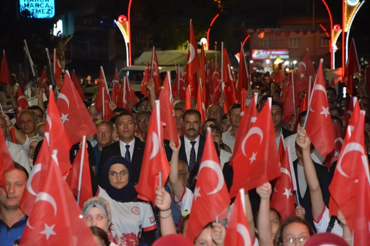 Demirci\'de Zafer Bayramı Coşkusu