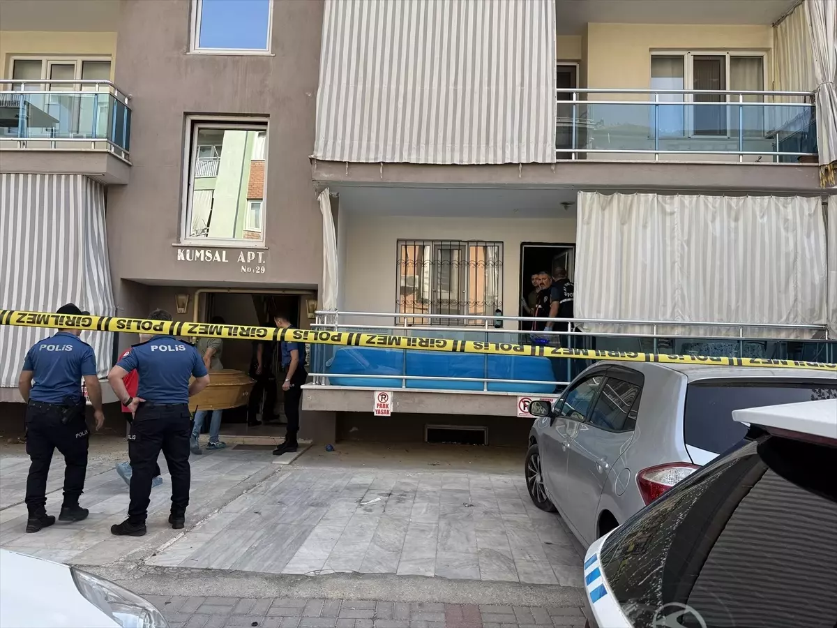 Polis Memuru Ailesini Öldürüp İntihar Etti