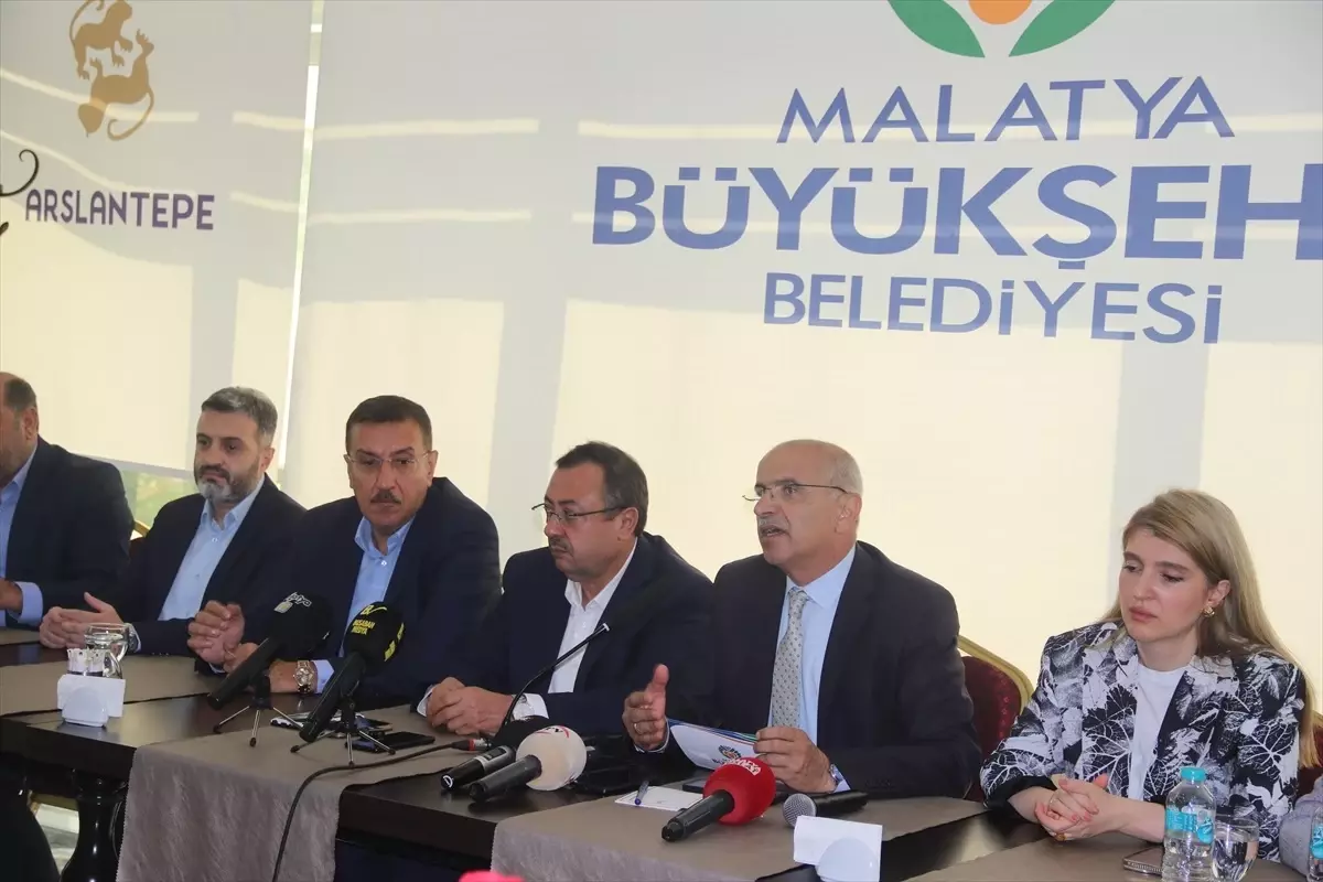 Deprem bölgesinde yapımı tamamlanan 300 bininci konutun kurası Malatya\'da çekilecek
