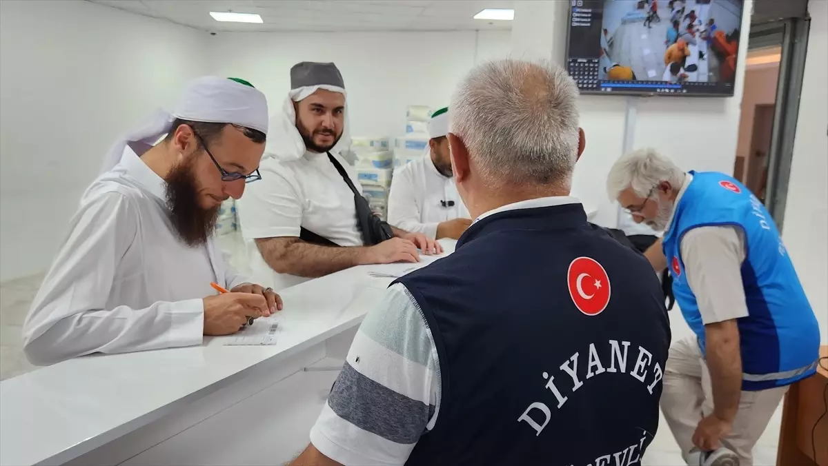 Diyanet\'ten Hac Kargosu Desteği