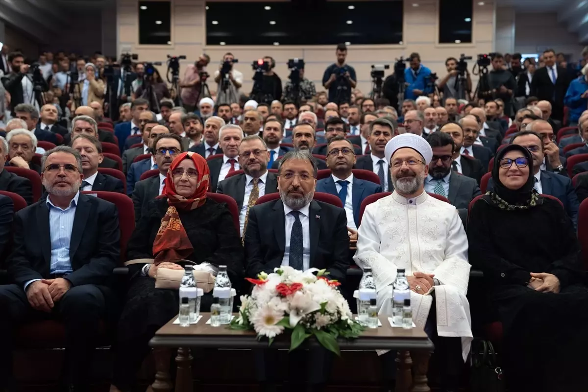 Diyanet İşleri Başkanı Safi Arpaguş, görevini Ali Erbaş\'tan devraldı Açıklaması