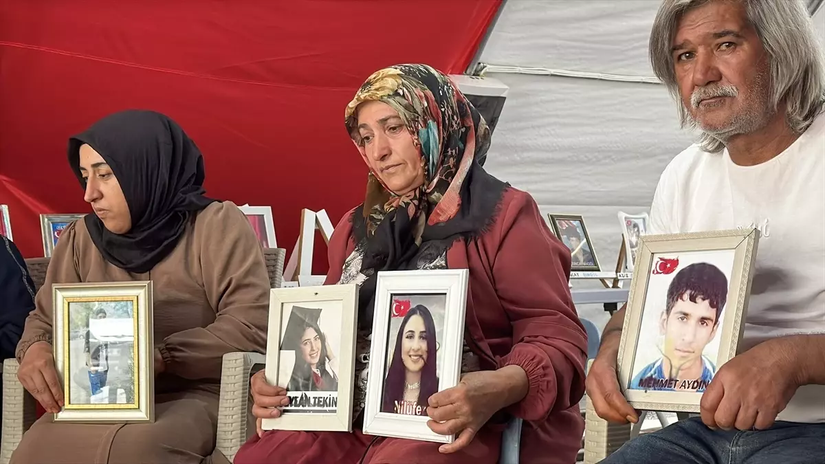 Diyarbakır Anneleri 2118. Gün Nöbetinde