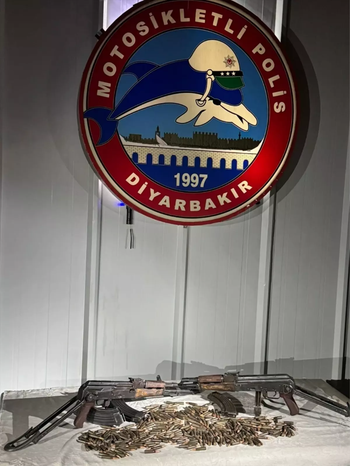 Diyarbakır\'da Silah Ele Geçirildi: 1 Tutuklama
