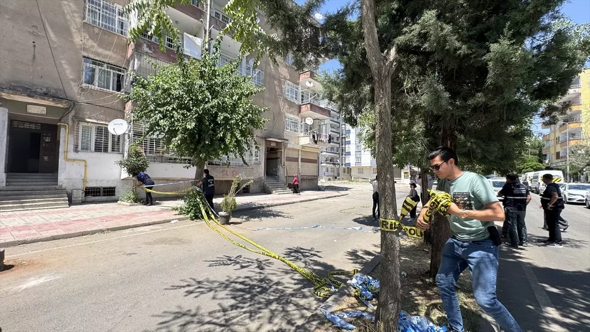 Diyarbakır\'da Tahliye Edilen Bina Güvenli
