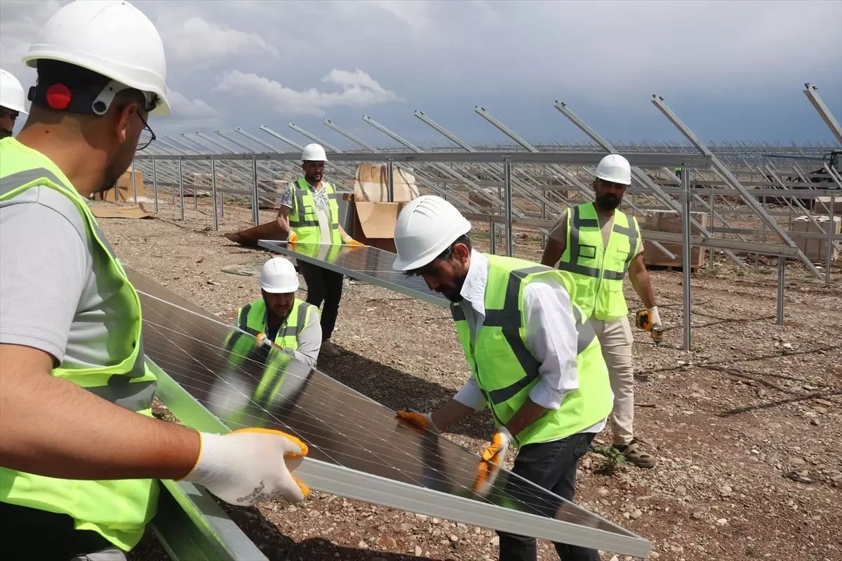 Dicle Üniversitesi\'nde Güneş Enerji Santrali Kuruluyor