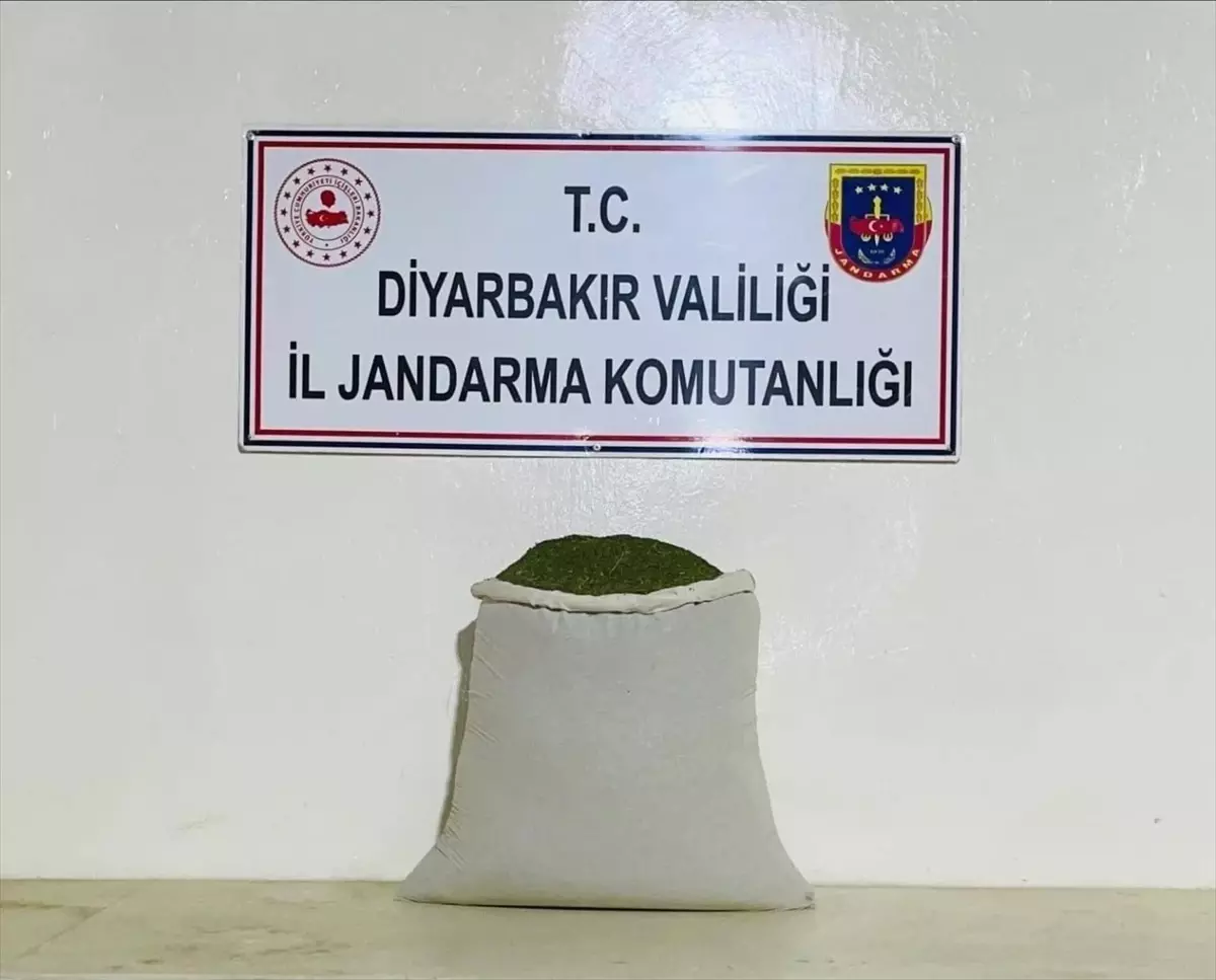 Diyarbakır\'da Uyuşturucu Operasyonu
