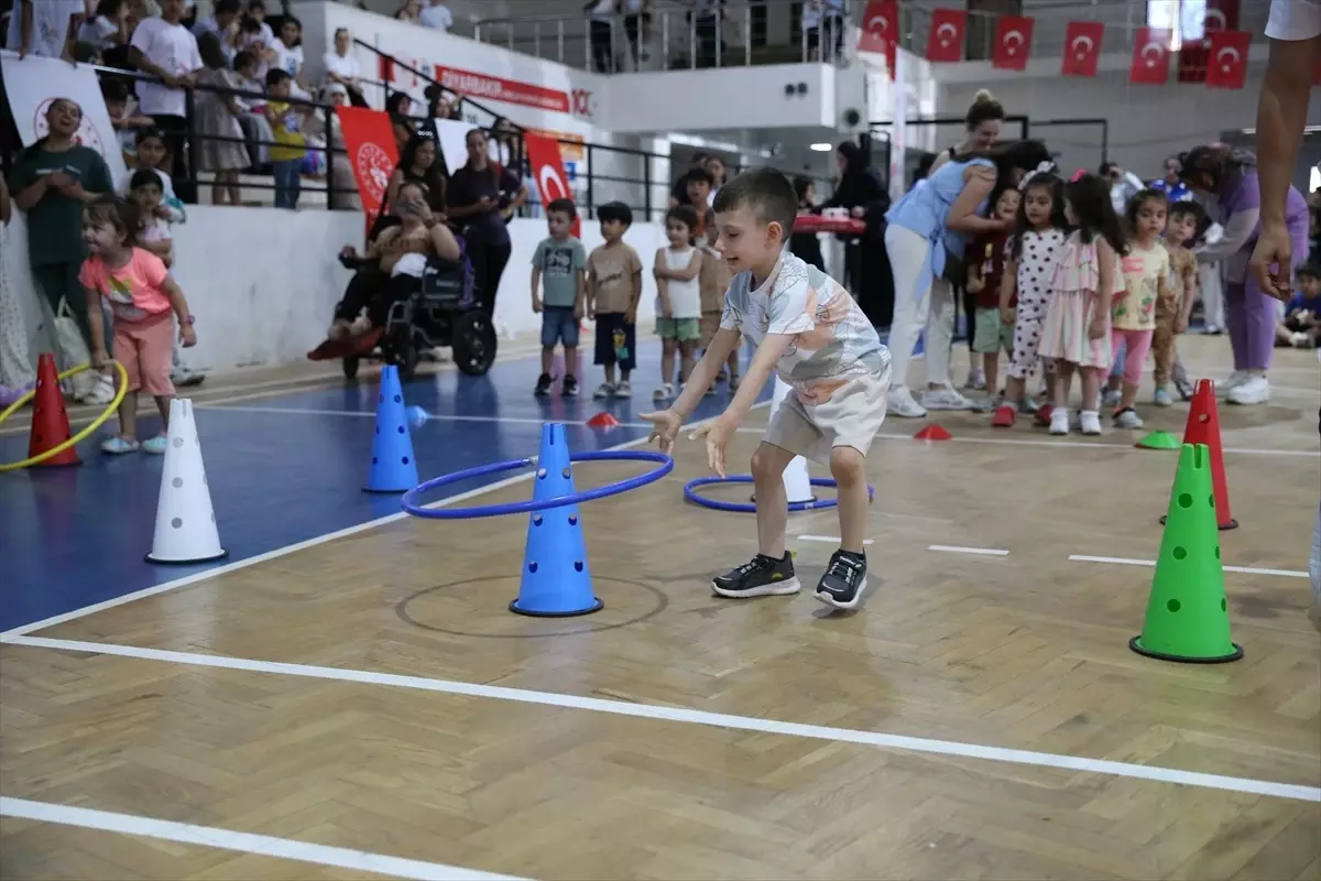 Diyarbakır ve Şırnak\'ta GSB Spor Okulları ve Engelsiz Spor Okulları törenlerle açıldı