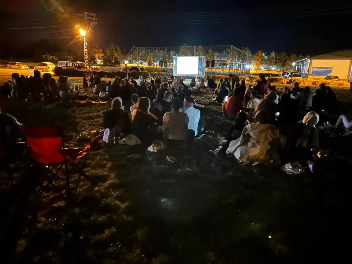 Dodurga\'da Açık Hava Sineması Etkinliği