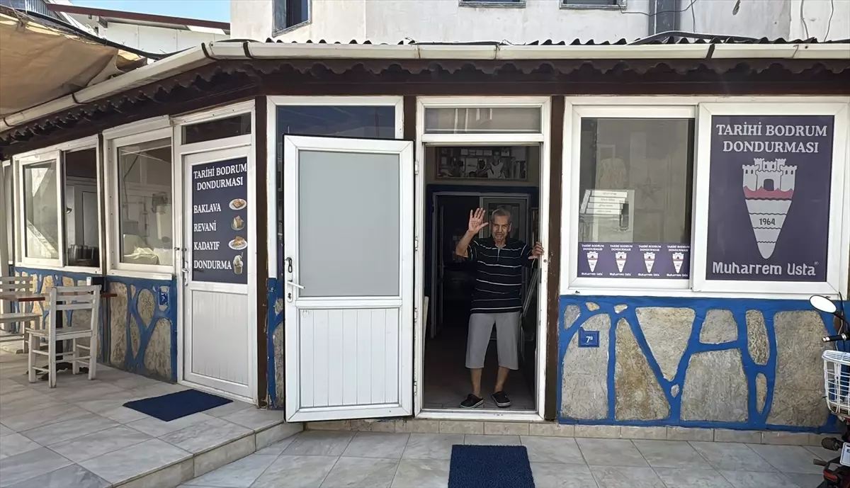 Bodrum\'un Dondurma Ustası: 65 Yılın Hikayesi