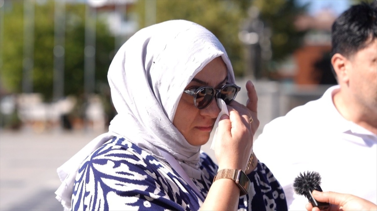 Düzce\'de Deprem Anması: Duygu Dolu Anlar