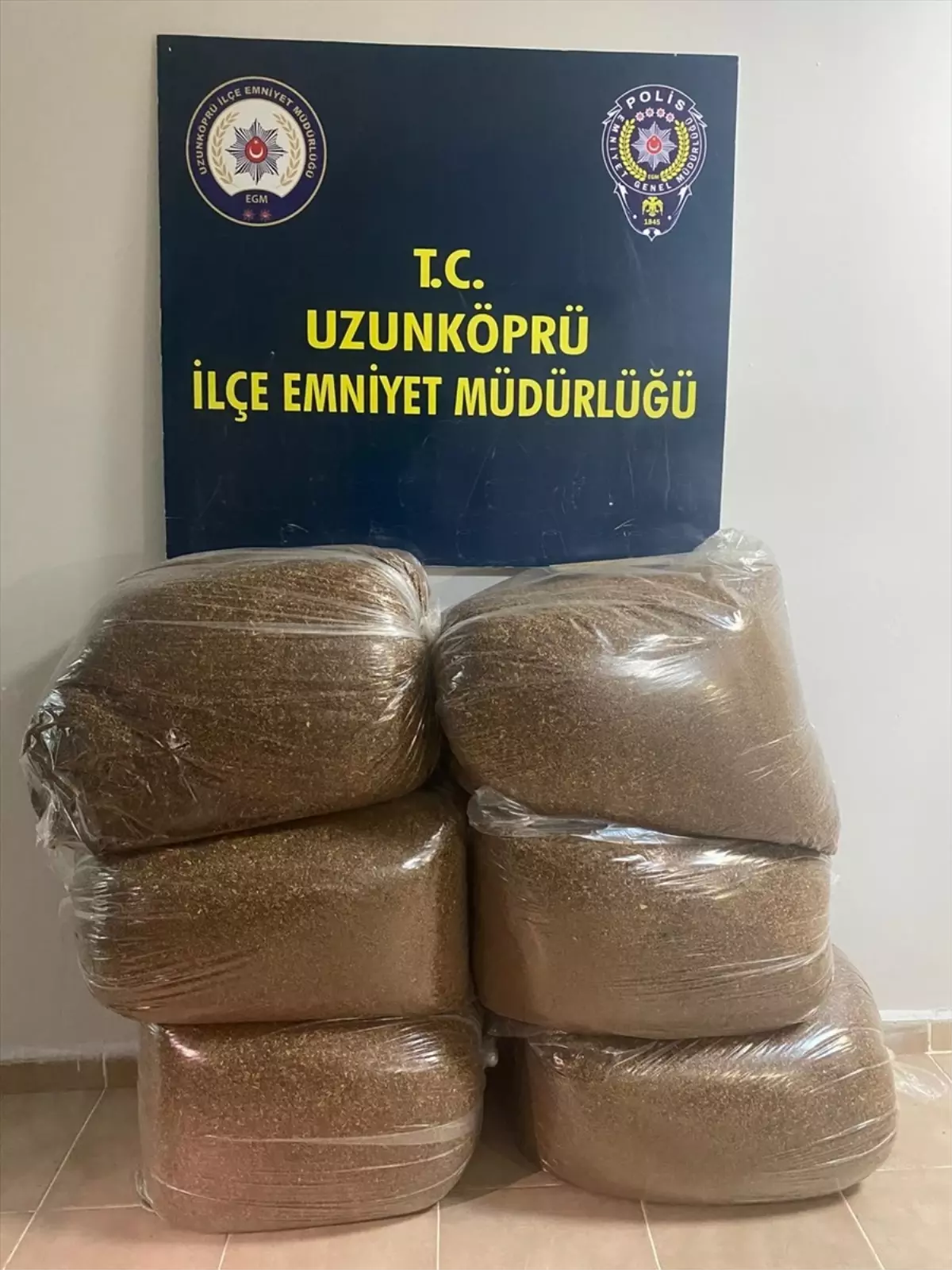 Uzunköprü\'de 120 Kilogram Kaçak Tütün Ele Geçirildi