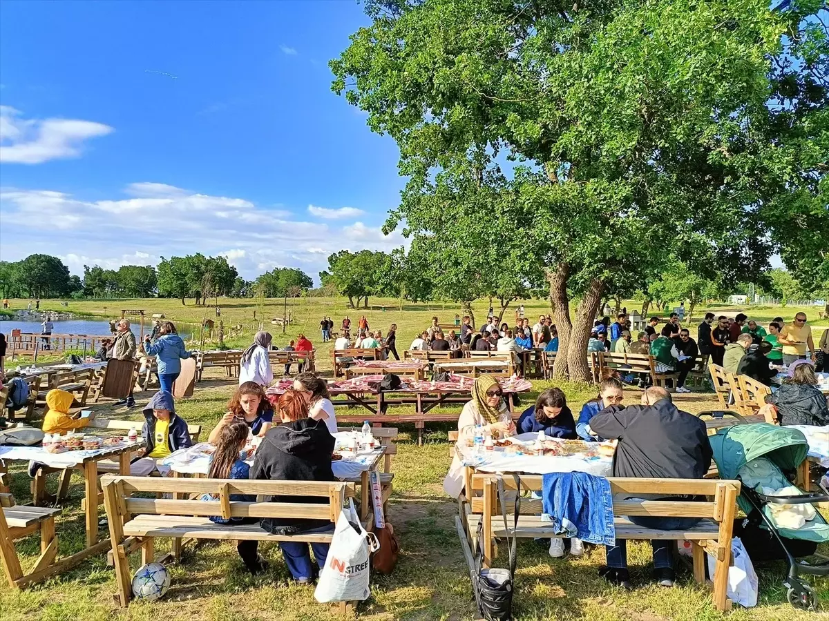 Çocuklarla Çevre Temizliği Etkinliği