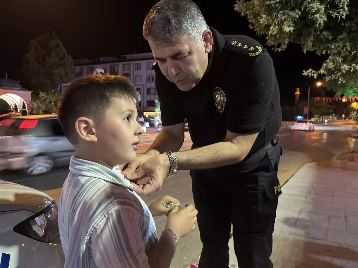 Edirne Emniyet Müdürü\'nden Çocuklara Polis Tanıtımı