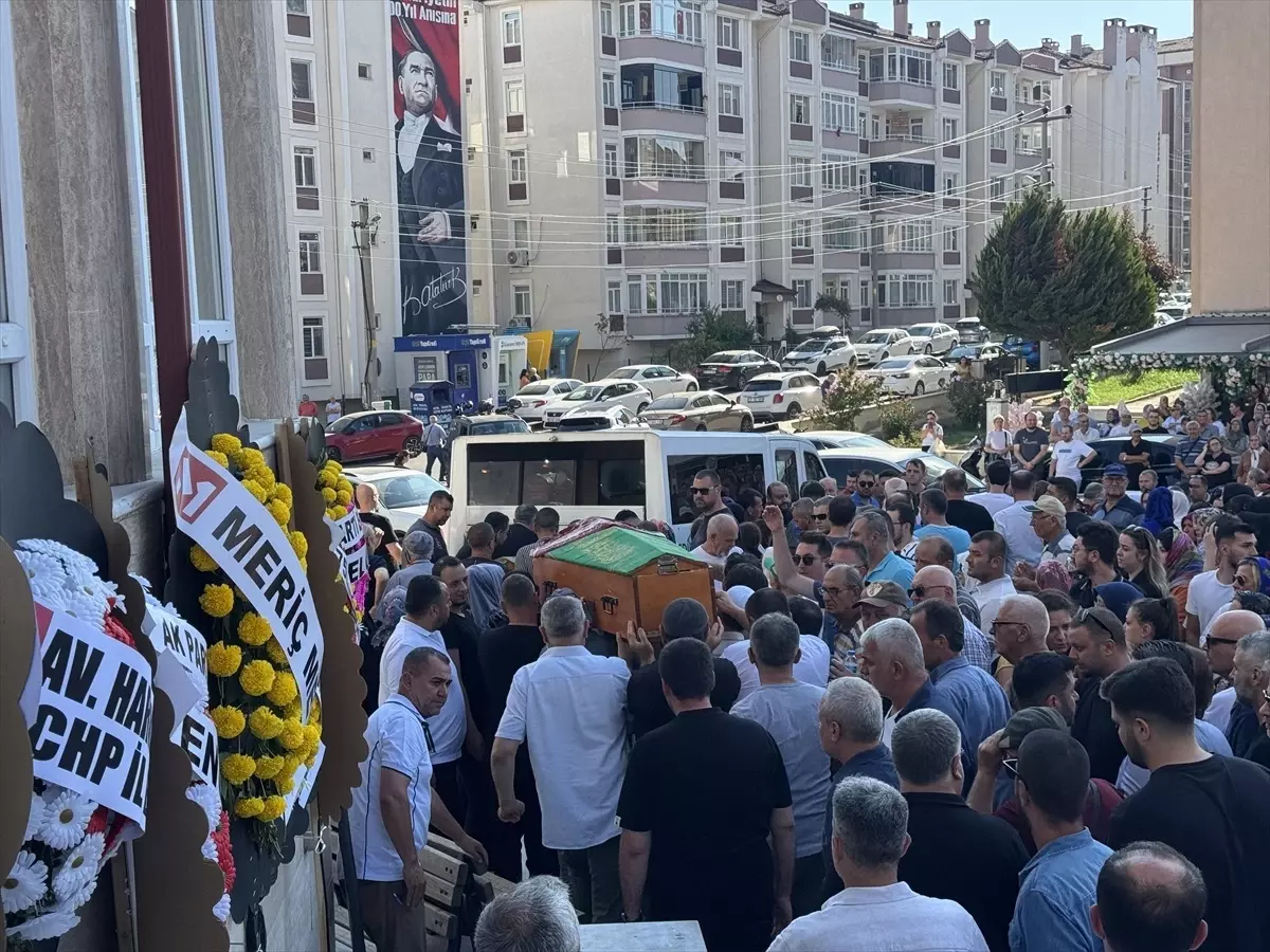 Edirne\'de Anne ve Oğul Cenazeleri Defnedildi