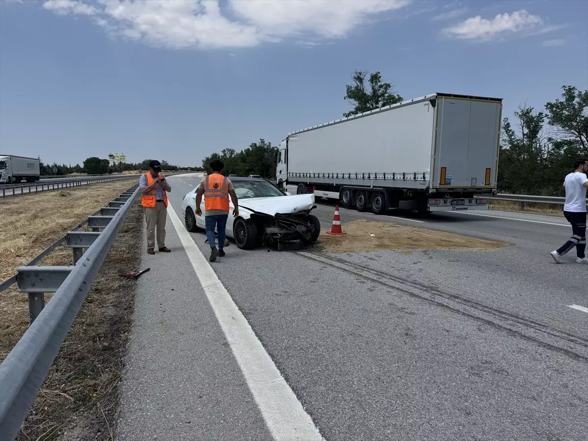 Edirne\'de Trafik Kazası: 2 Yaralı