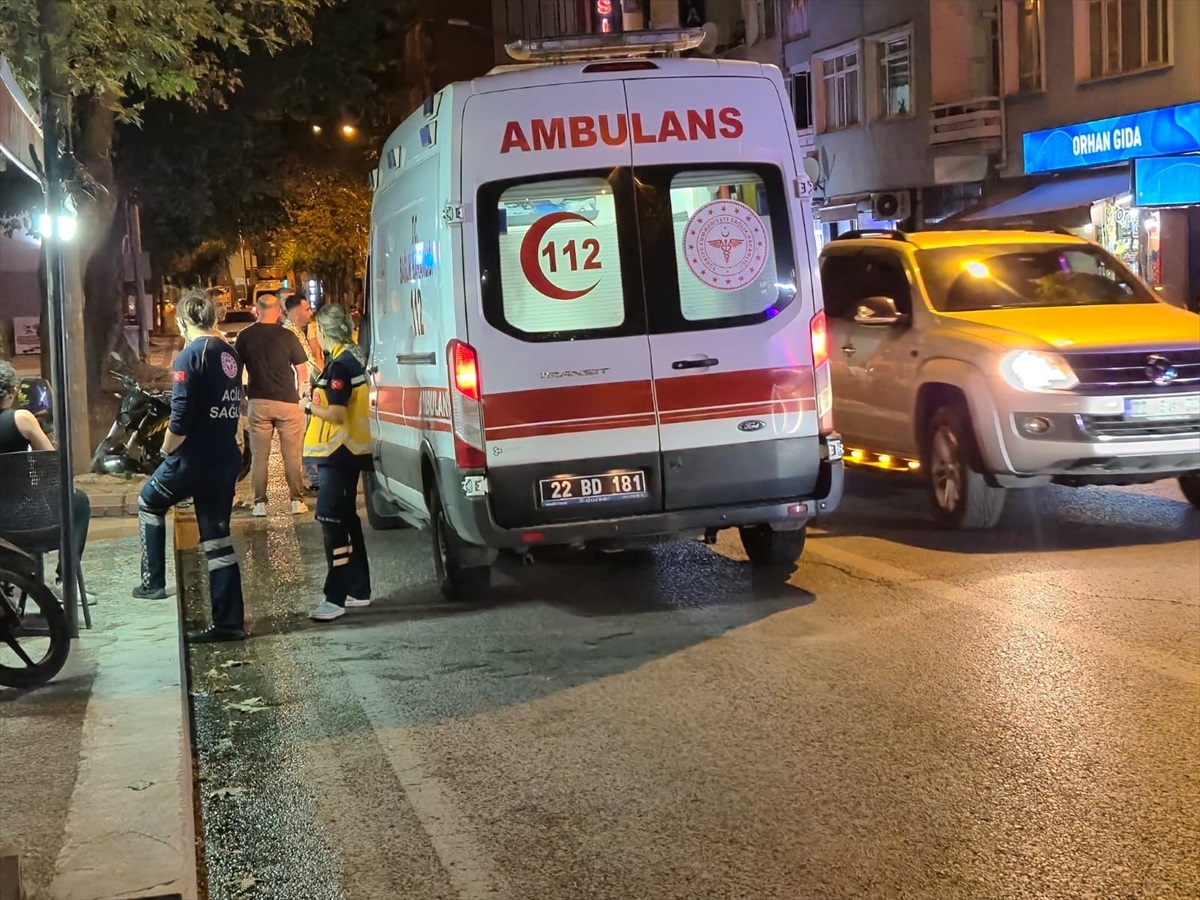 Edirne\'de Otomobil-Motosiklet Kazası