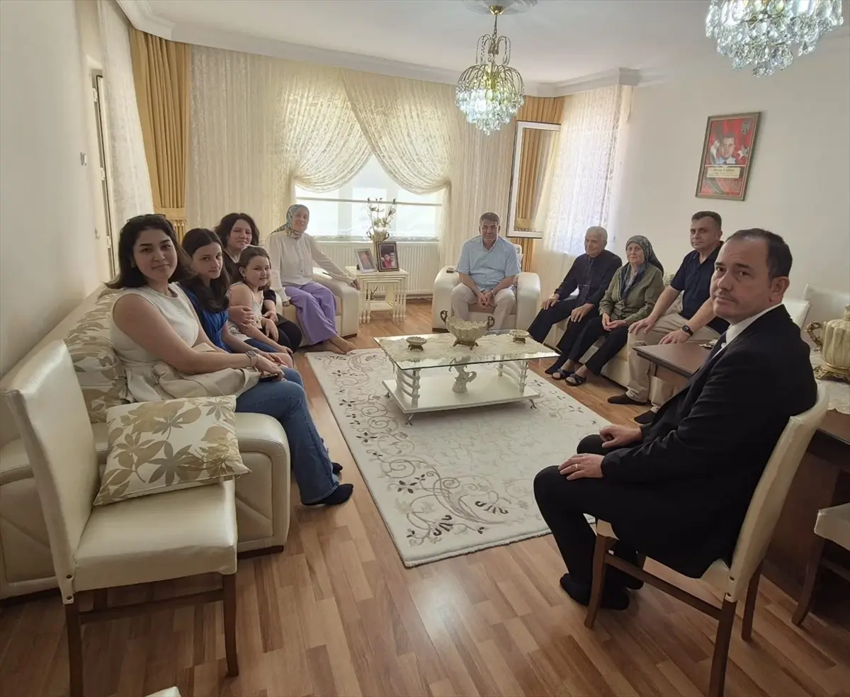 Edirne Emniyet Müdürü Karaburun, Şehit Ailelerini Ziyaret Etti
