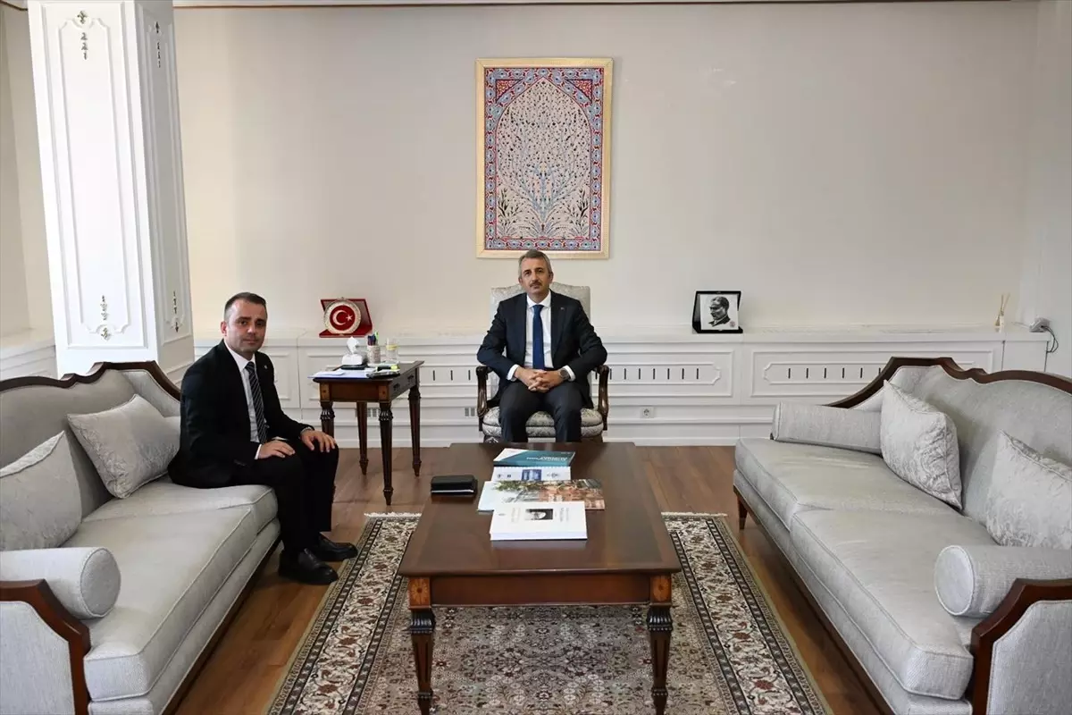 Vali Sezer, Başsavcı ve Tarım Müdürü\'nü Kabul Etti