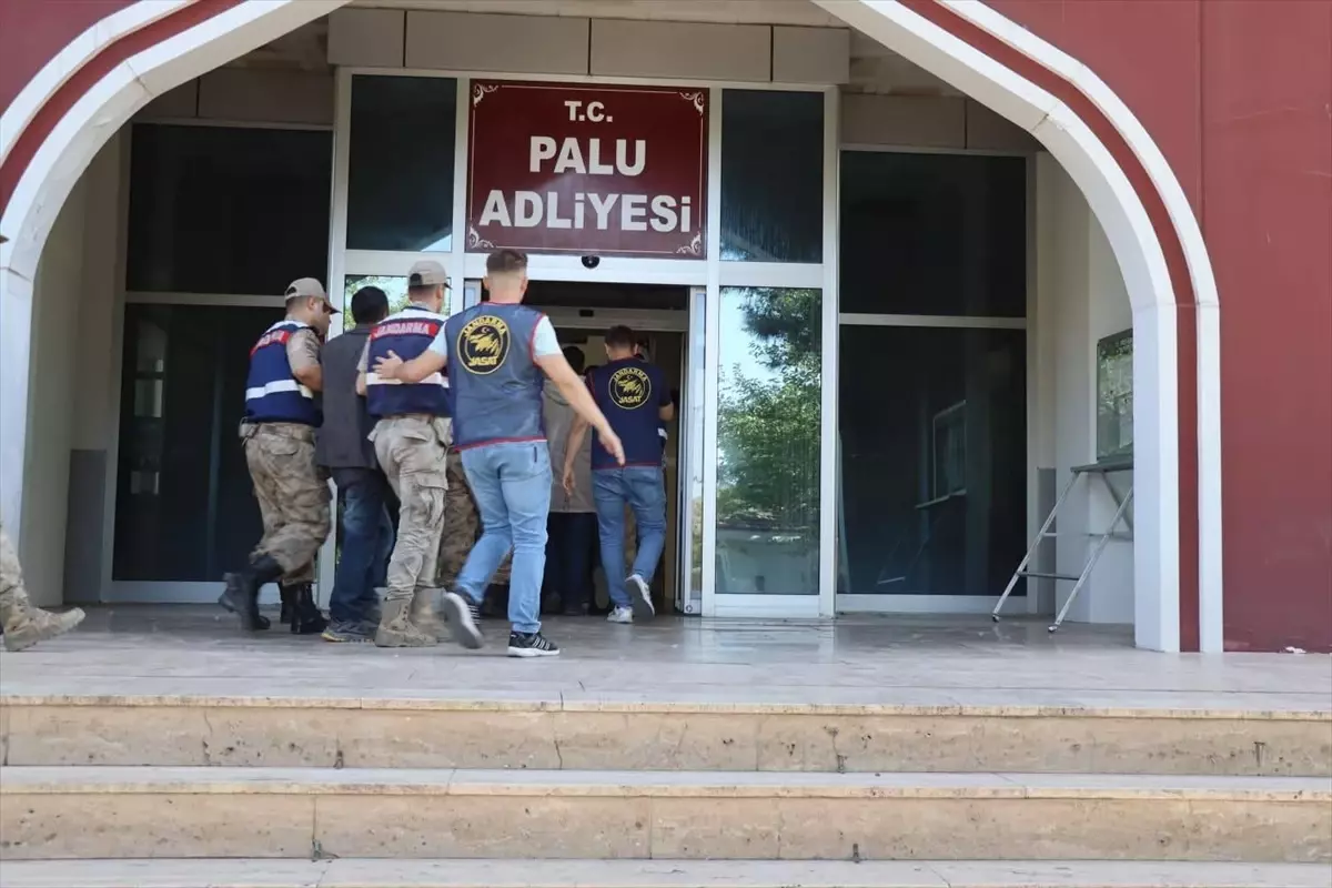 Palu\'da Cinayet Şüphelileri Tutuklandı