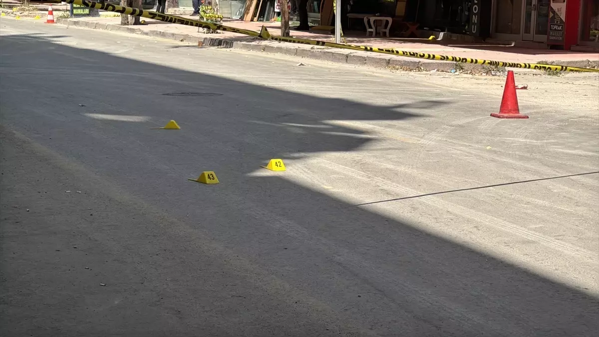 Elazığ\'da Havaya Ateş Açan Zanlı Etkisiz Hale Getirildi