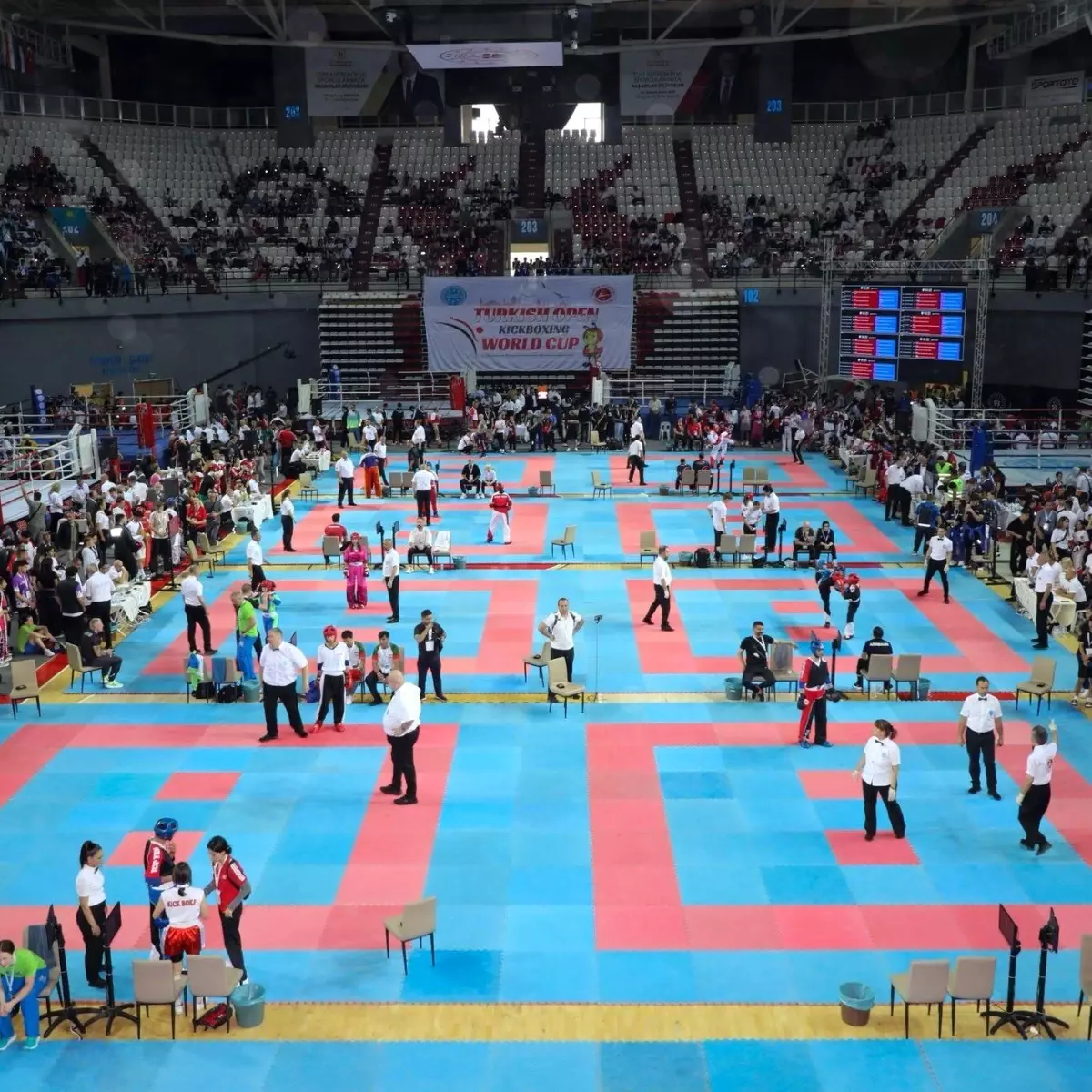 Elazığlı Sporcular WAKO Kupası\'nda Başarılar Elde Etti