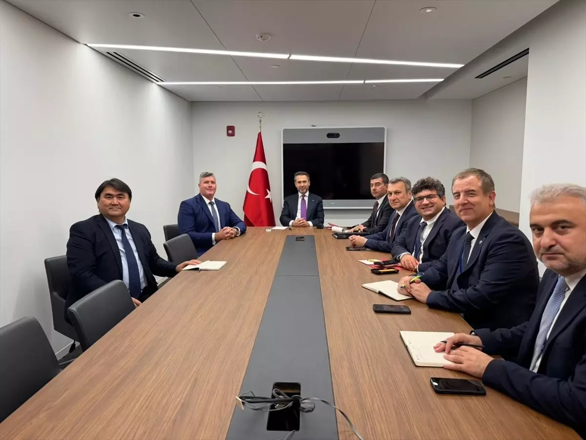 Bakan Bayraktar, New York\'ta Enerji Görüşmeleri Yaptı