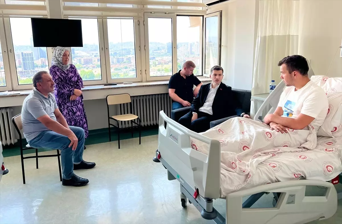 Erbaa Belediye Başkanı Karagöl\'den yaralı Uzman Çavuş Ferhat Yurtalan\'a ziyaret