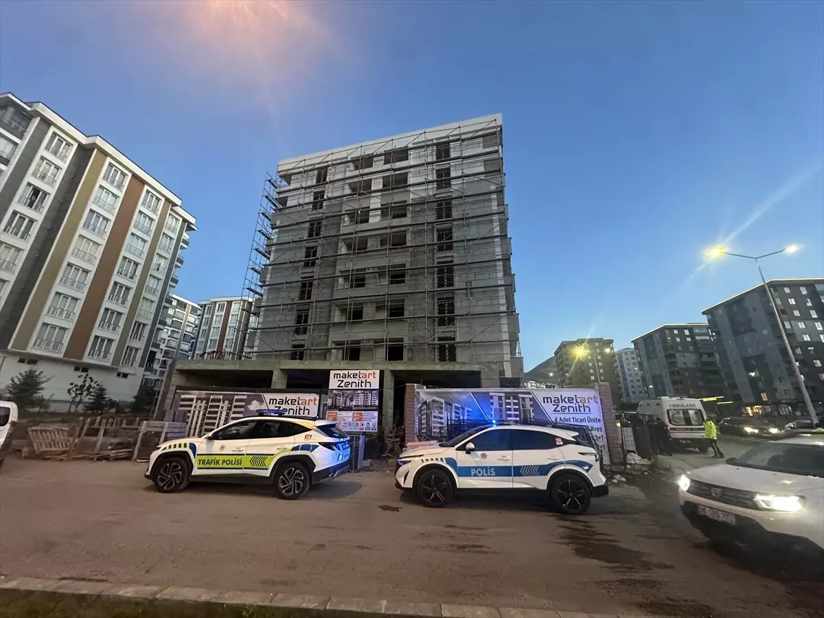 İşçi İnşaatın 7. Katından Düştü, Hayatını Kaybetti