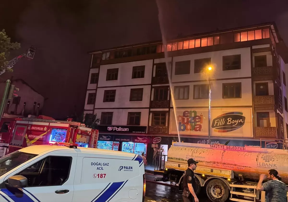 Erzurum\'da Cağ Kebabi Restoranında Yangın