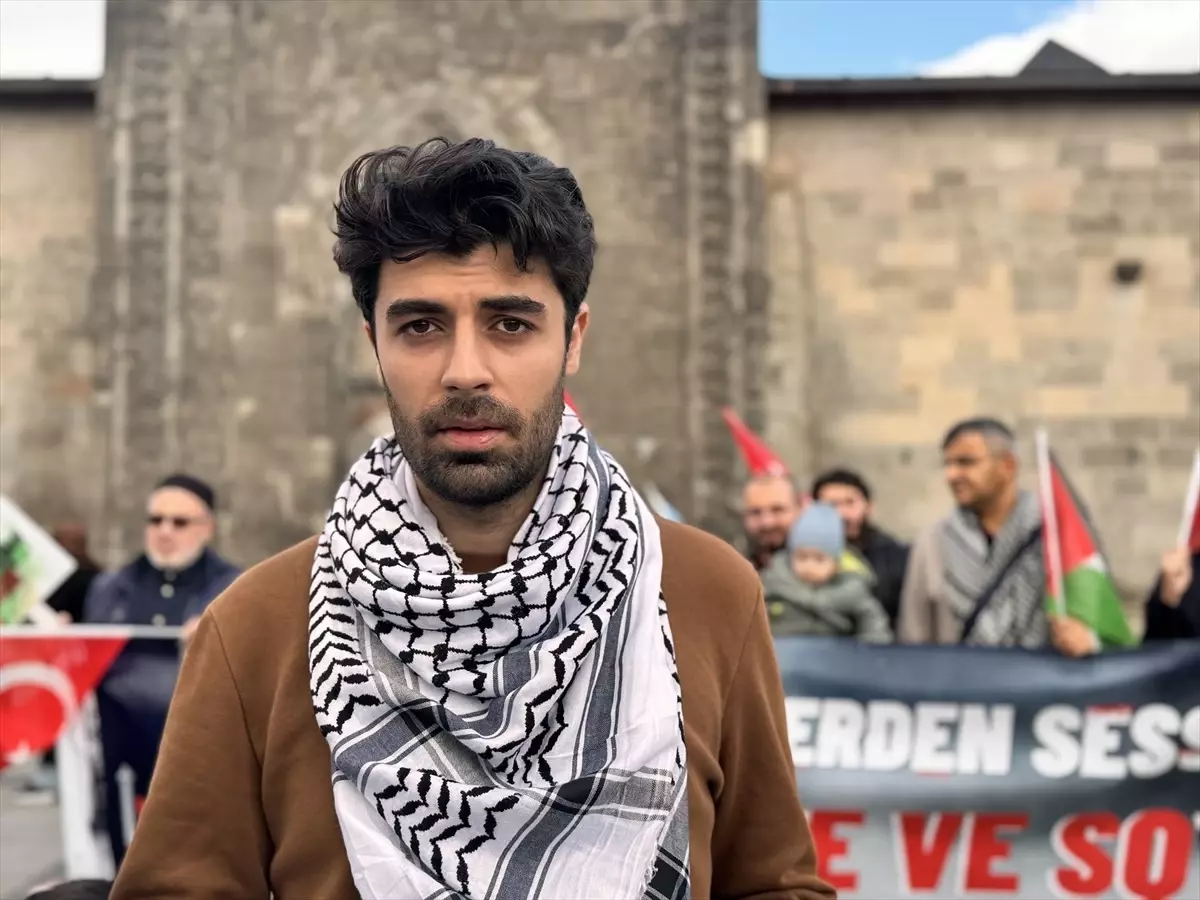 Erzurum\'da Sağlık Çalışanlarından Gazze\'ye Destek Yürüyüşü