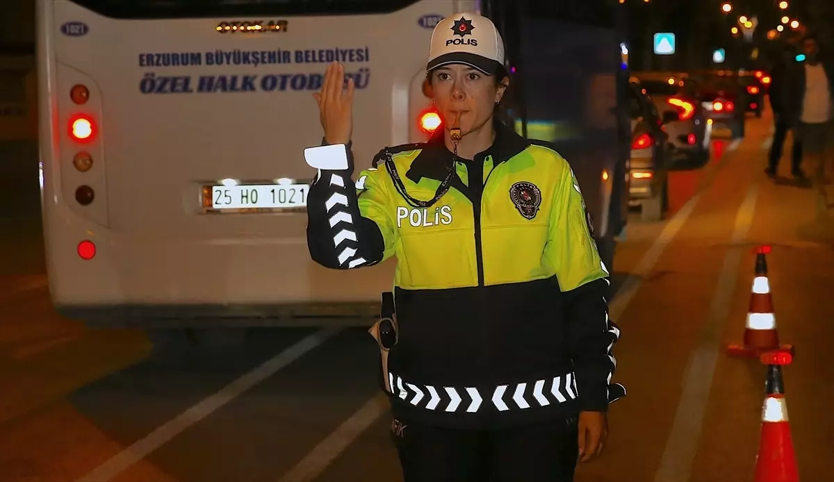 Erzurum\'da 500 Polisle Güvenlik Denetimi