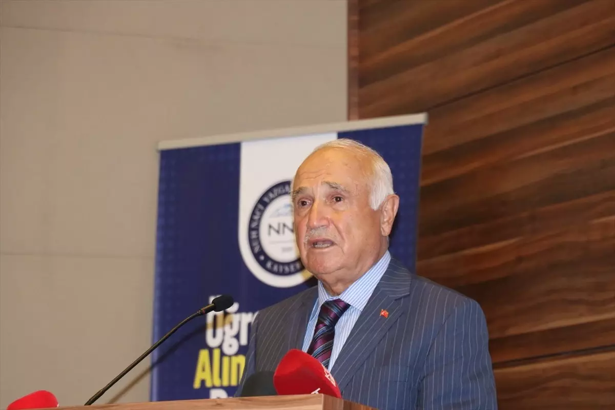 Cemil Çiçek\'ten Eğitime Vurgu