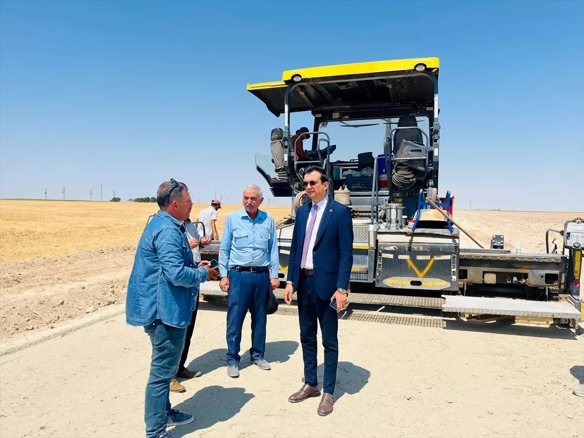 Kaymakam Uzar\'dan Yol ve Su Hattı İncelemesi