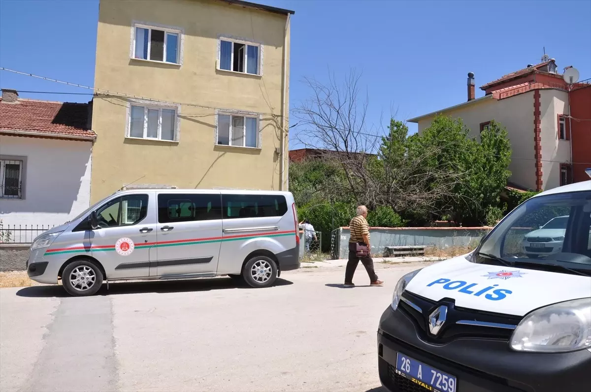 Eskişehir\'de bir kişi evinde ölü bulundu
