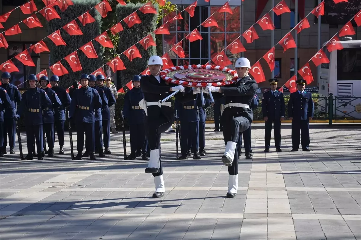 Eskişehir\'in Düşman İşgalinden Kurtuluşunun 103. Yıl Dönümü Törenle Kutlandı