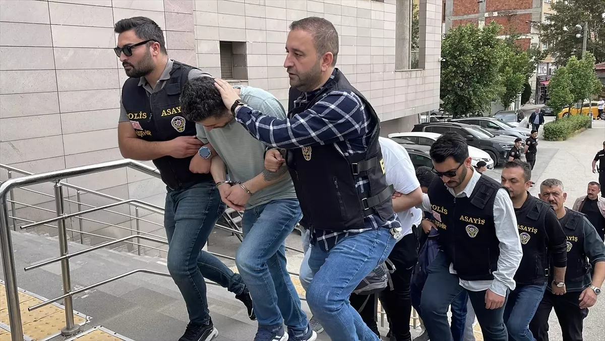 Fuhuş Operasyonunda 4 Tutuklama