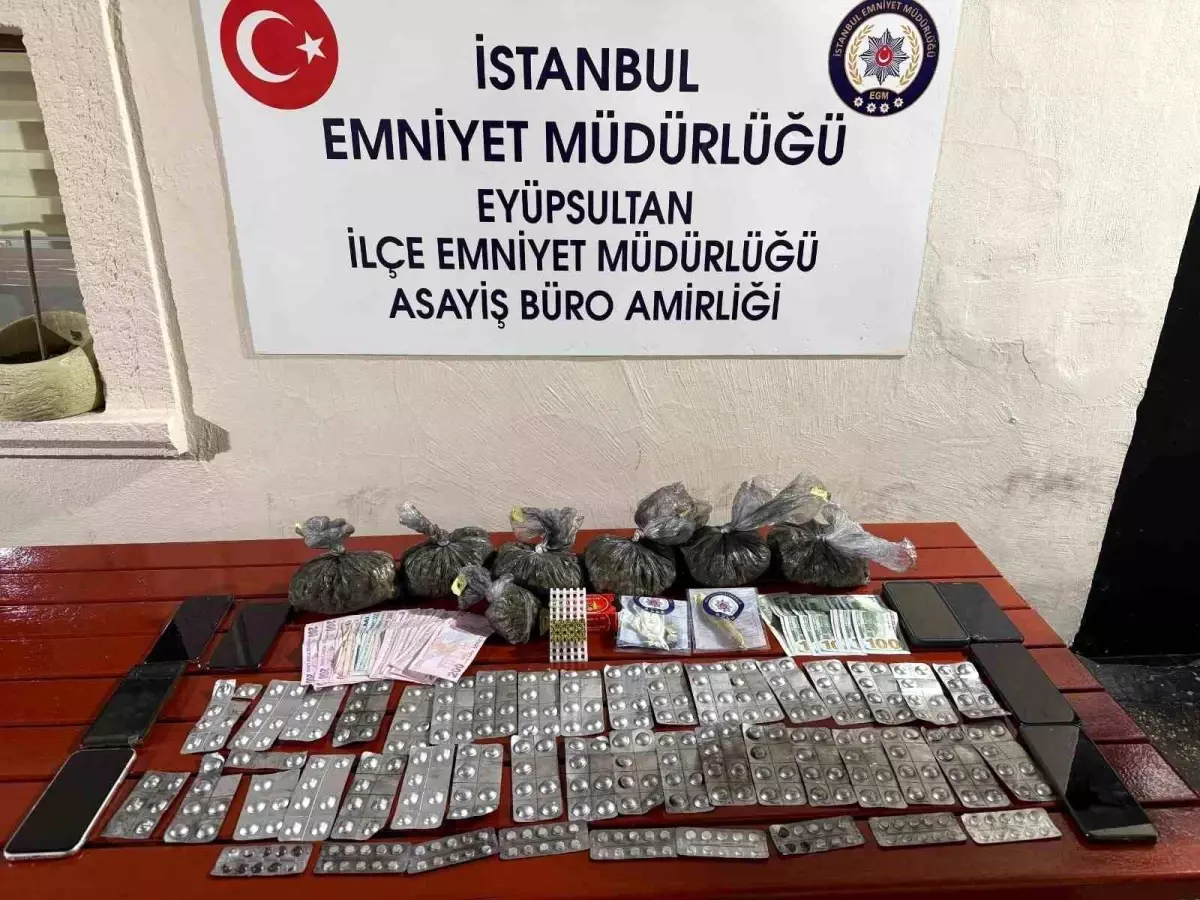 Eyüpsultan\'da Uyuşturucu Operasyonu: 9 Gözaltı
