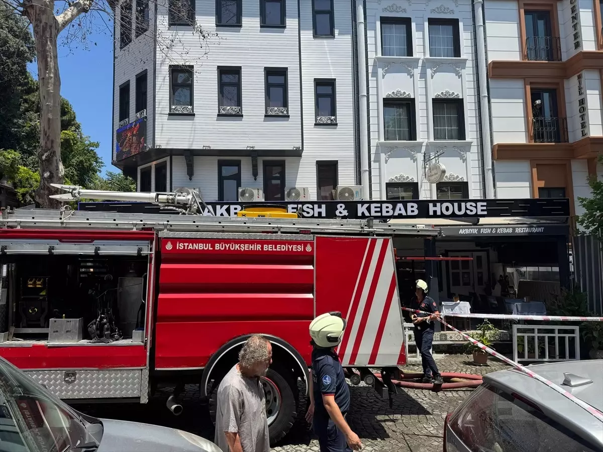 Fatih\'te Otel Yangını
