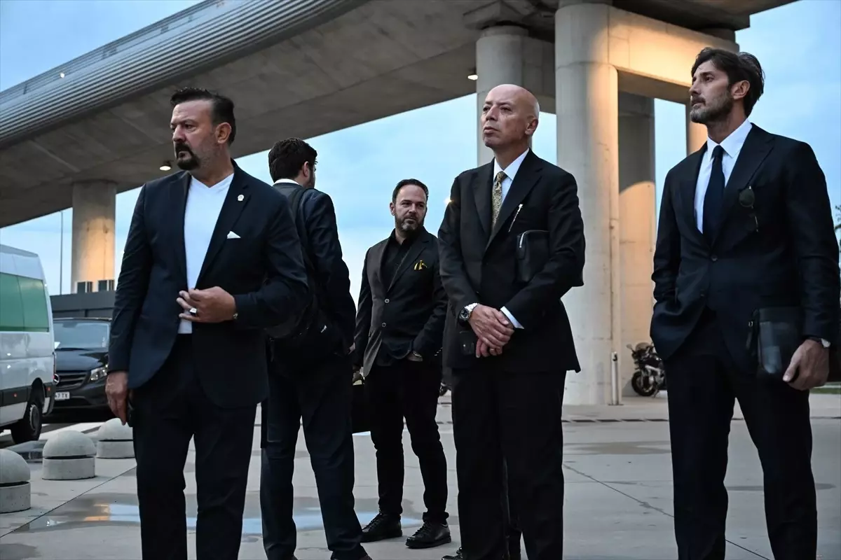 Fenerbahçe Zagreb\'de Taraftarla Buluştu