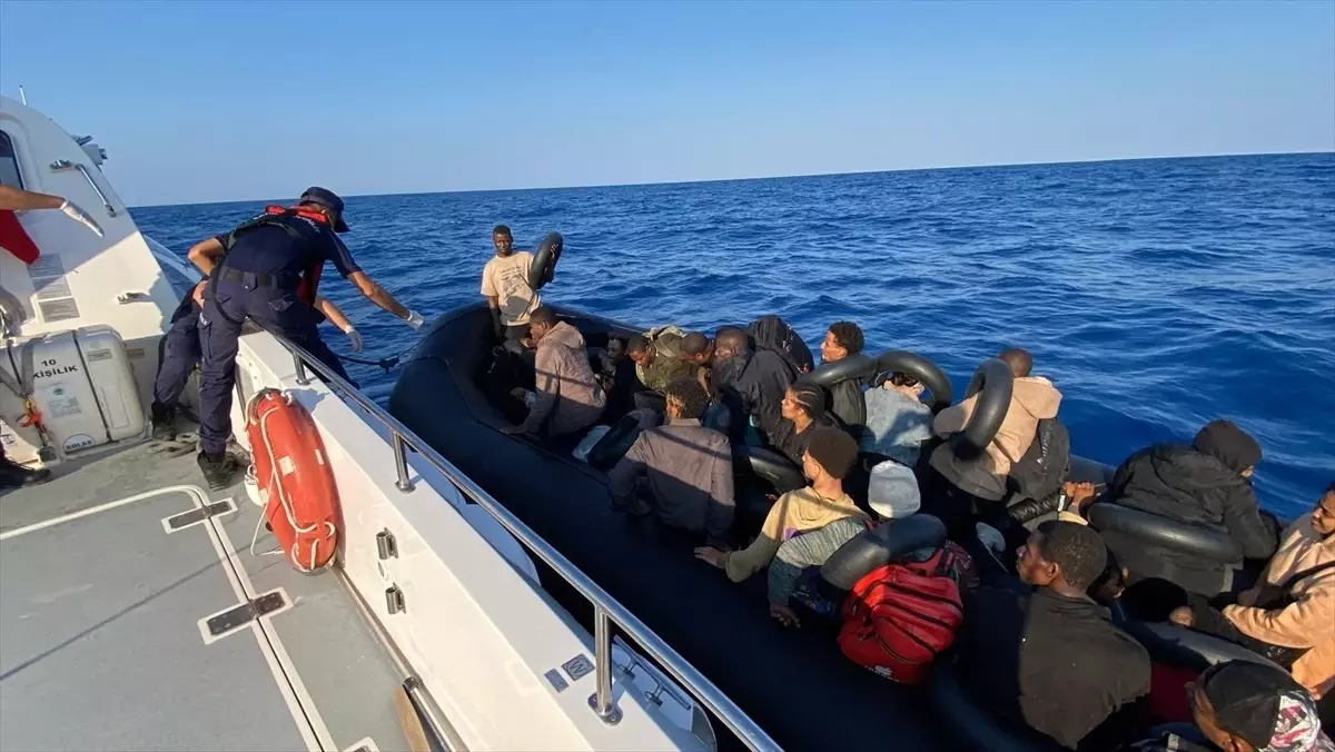 Fethiye\'de 36 Düzensiz Göçmen Kurtarıldı
