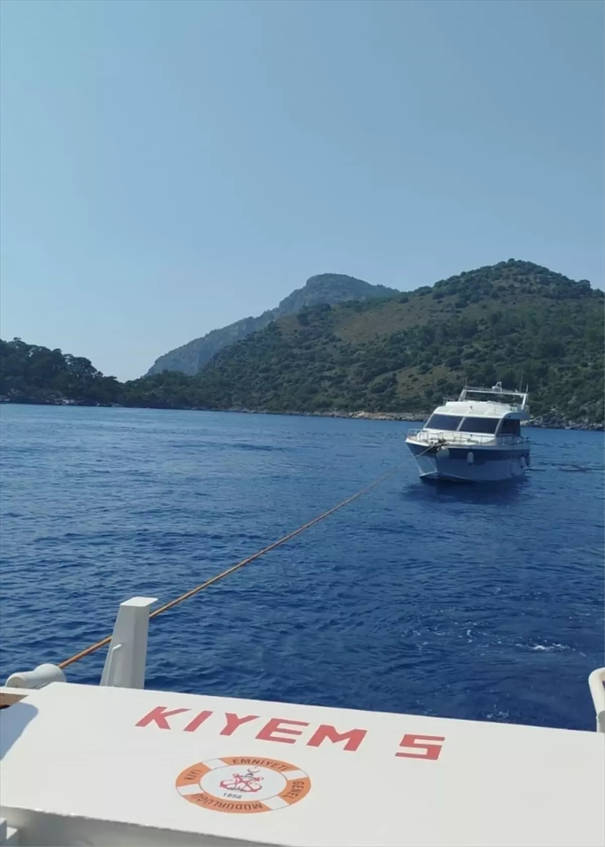 Fethiye\'de Sürüklenen Tekne Kurtarıldı