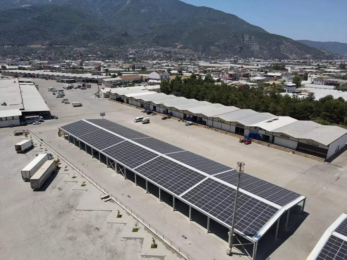 Fethiye\'de Güneş Enerji Santrali Kuruldu