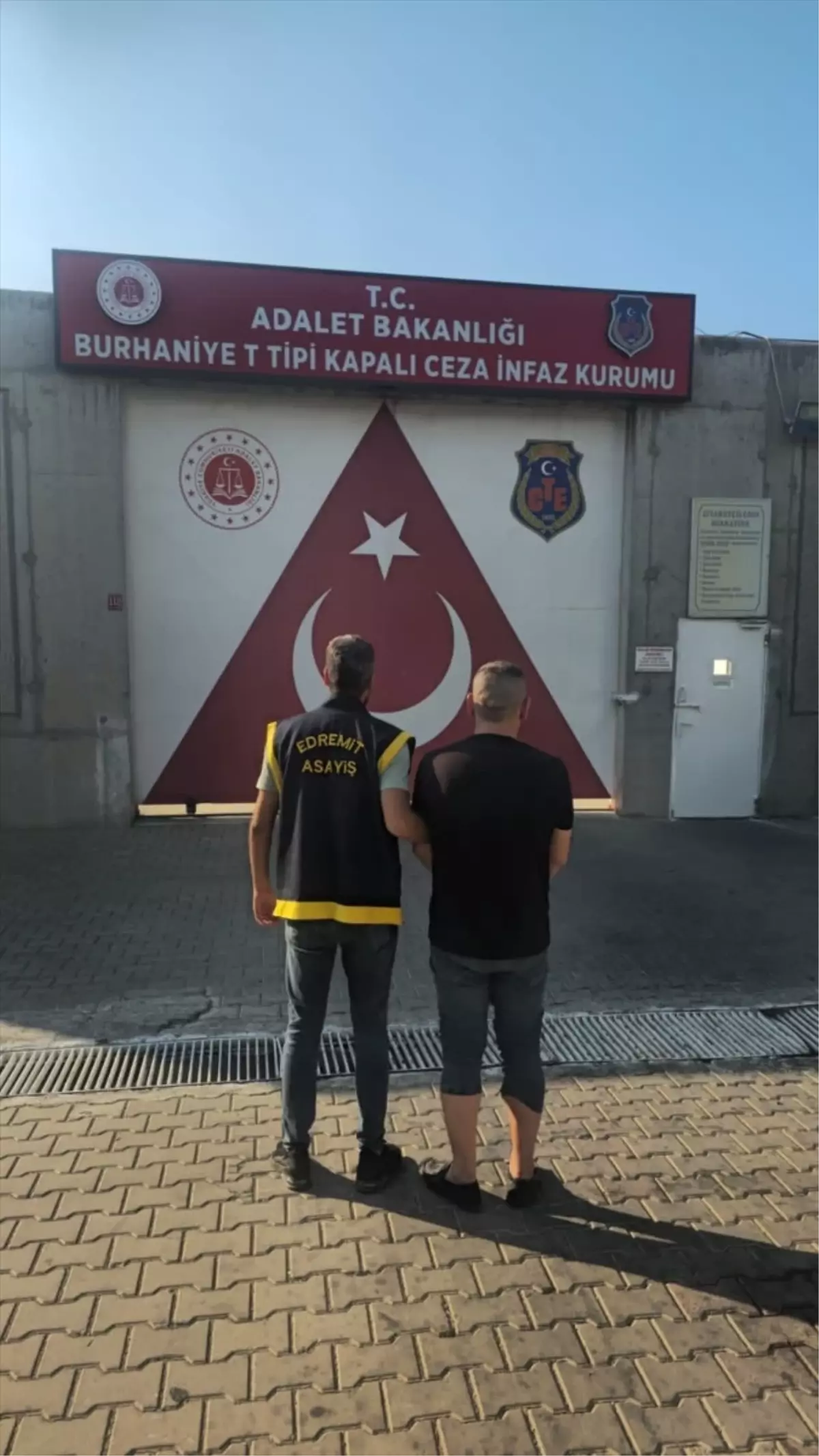 Firari Hükümlü Edremit\'te Yakalandı