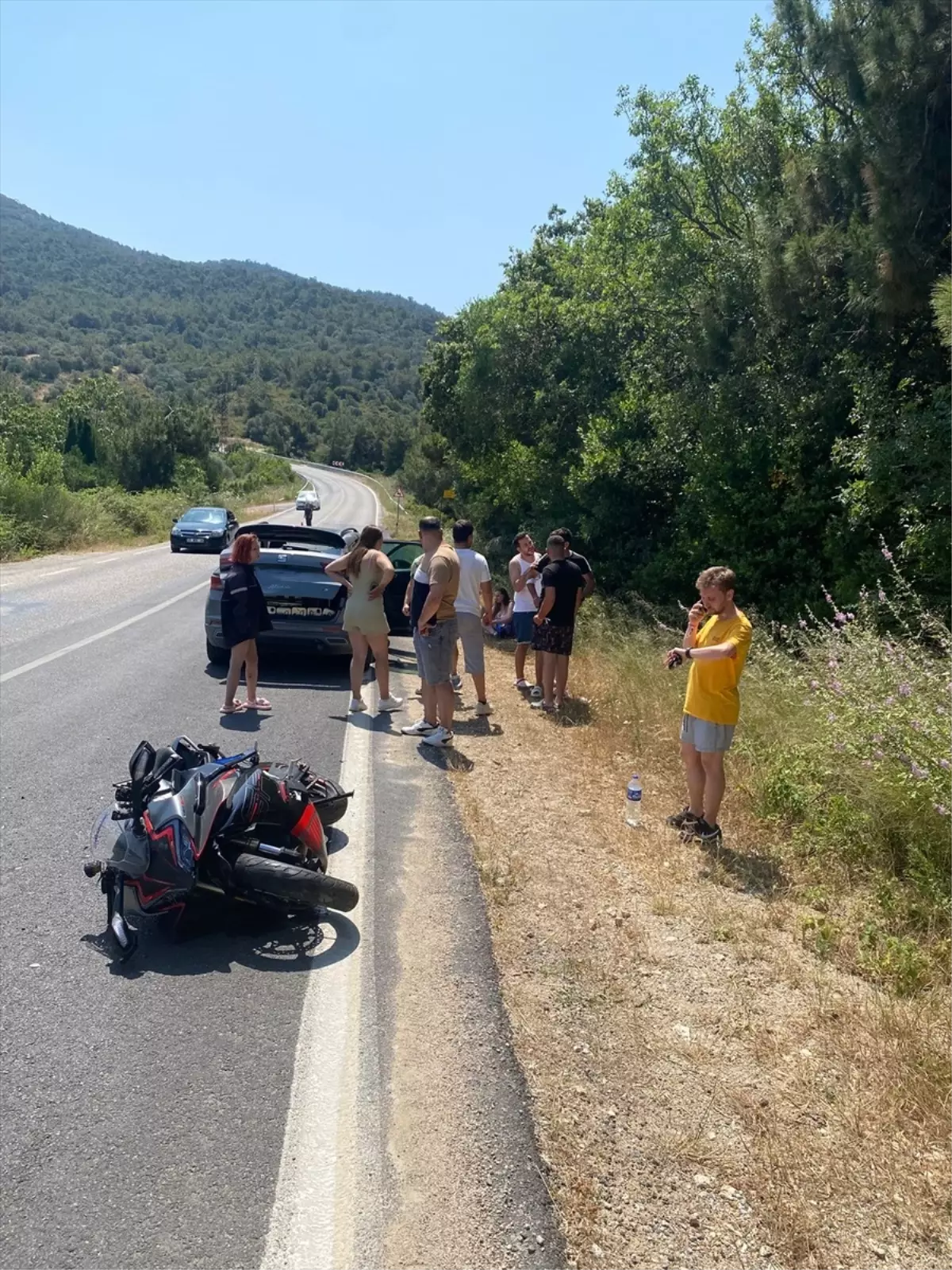 Foça\'da Otomobil-Motosiklet Çarpışması