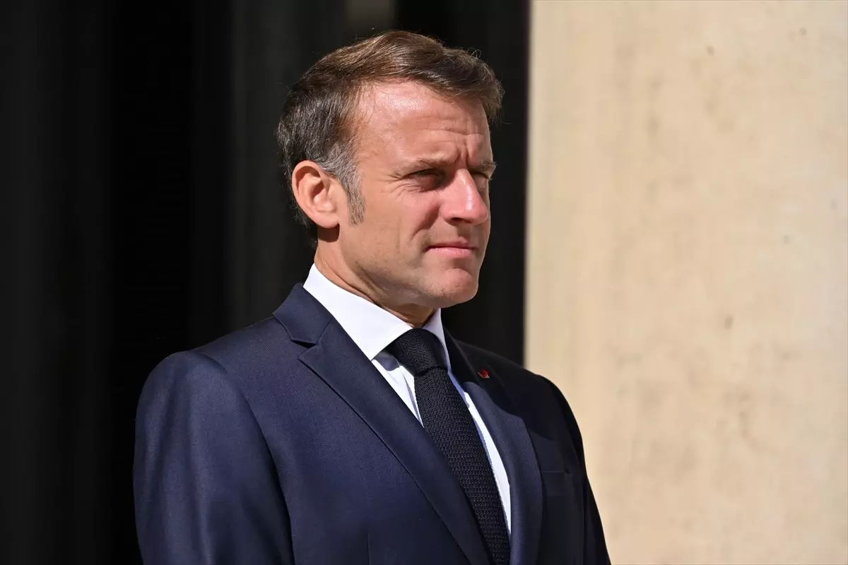 Macron, İsviçre Başkanı\'nı Ağırladı