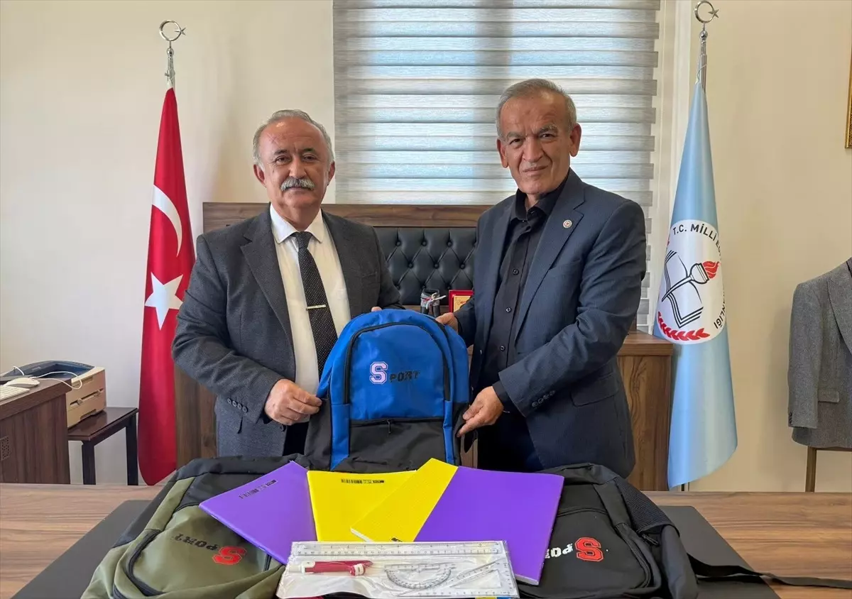 FTSO\'dan 320 Öğrenciye Kırtasiye Desteği