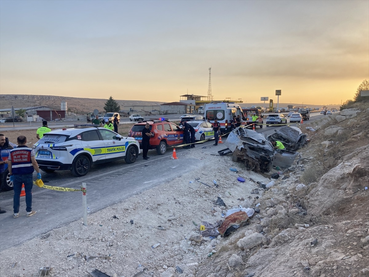 Gaziantep\'te Feci Kaza: 3 Ölü, 3 Yaralı