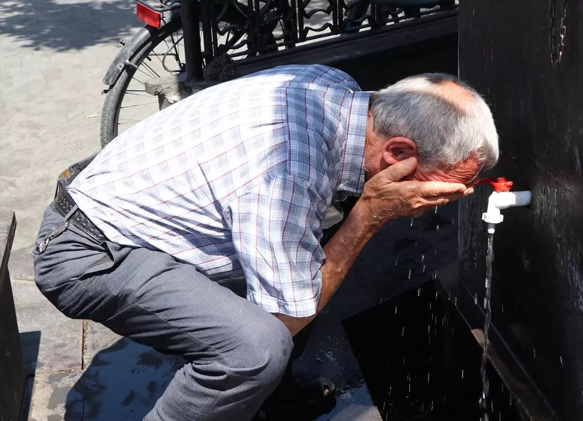 Gaziantep ve Kahramanmaraş\'ta Sıcak Hava Etkili