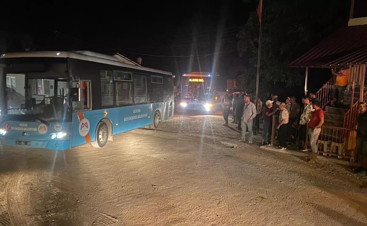 Mersin\'de Orman Yangını Nedeniyle Tahliye